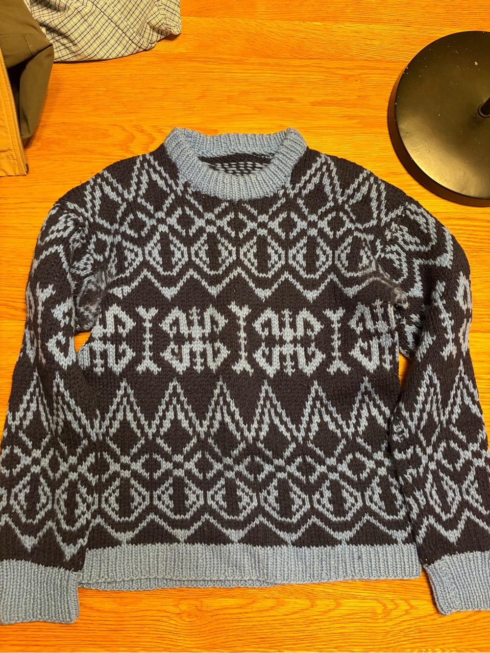 Women’s Crewneck Sweater in Navy & Light Blue - Patterned Knit